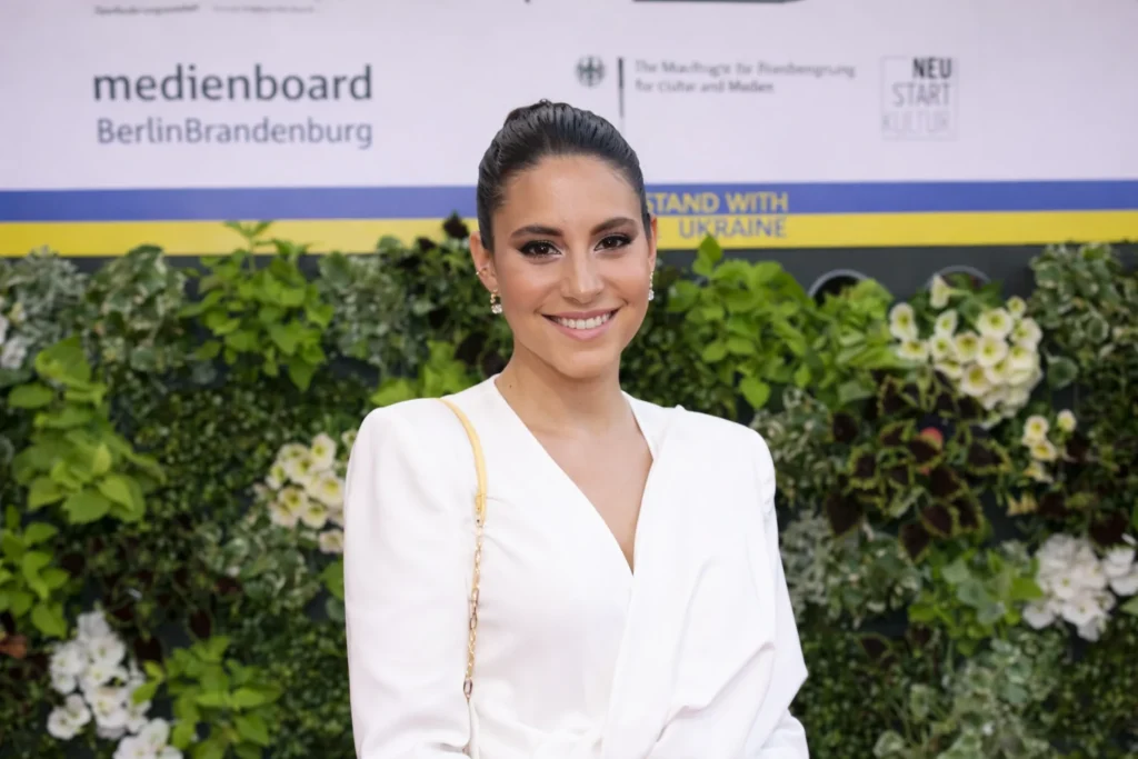 Almila Bagriacik Gewichtszunahme – Was wirklich dahintersteckt almila bagriacik gewichtszunahme